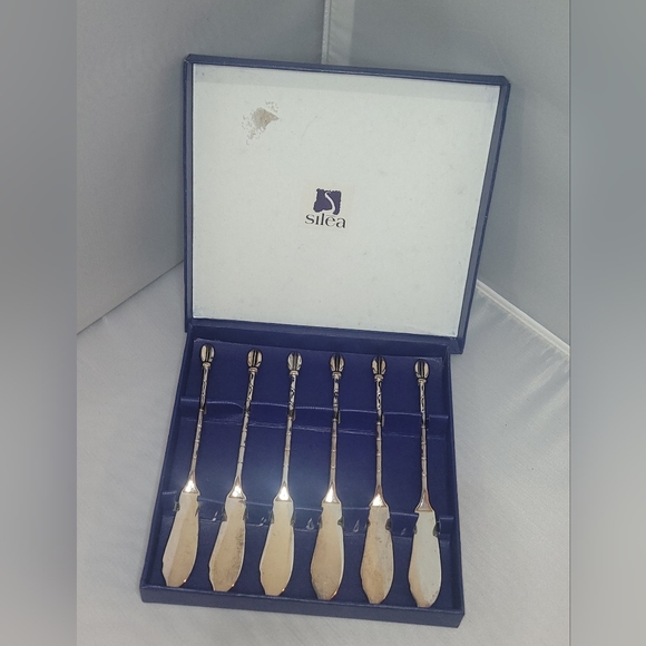 Silea Epns Silver Plate Coffee Bean Butter Knife Set in original box Vintage - Picture 2 of 4